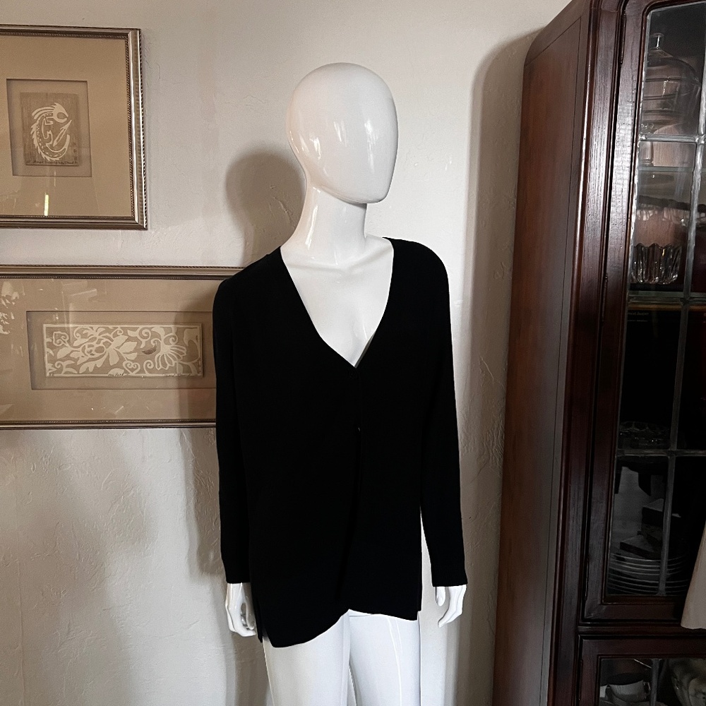 🌺 NWT Talbot's Modern Girlfriend 5-Button V-Neck Cardigan - Petite Medium